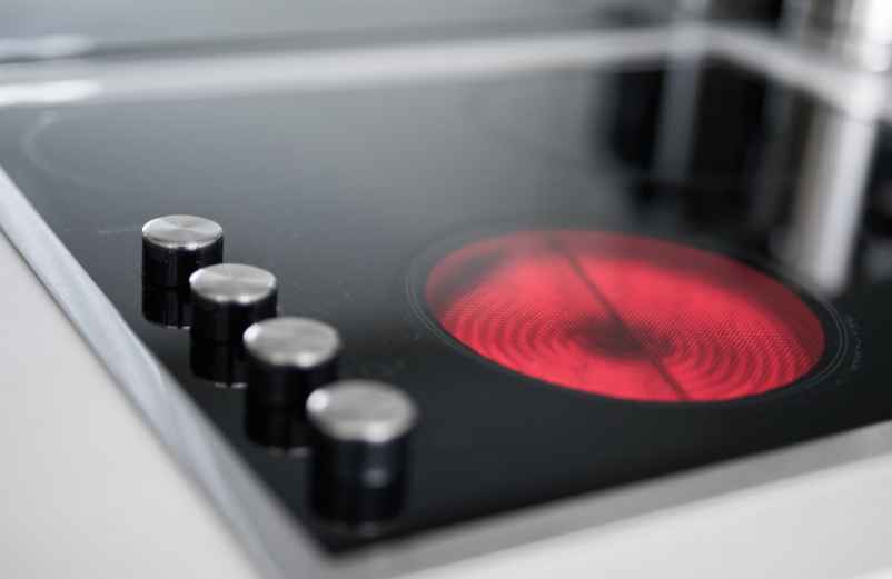 Nettoyer une plaque à induction Nettoyer une plaque à induction