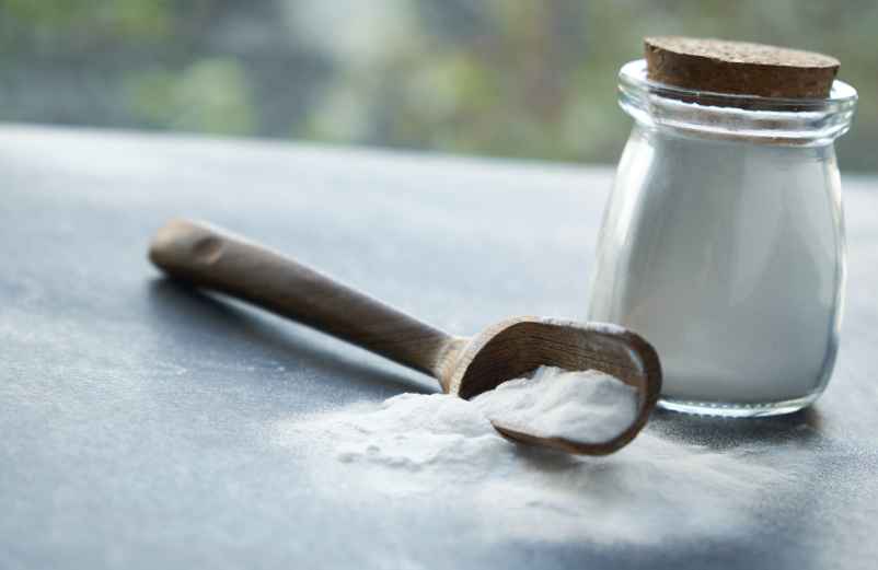 Remède naturel efficace pour éliminer l’odeur de moisissure sur les vêtements : Le vinaigre blanc et le bicarbonate de soude Polville-Habitat