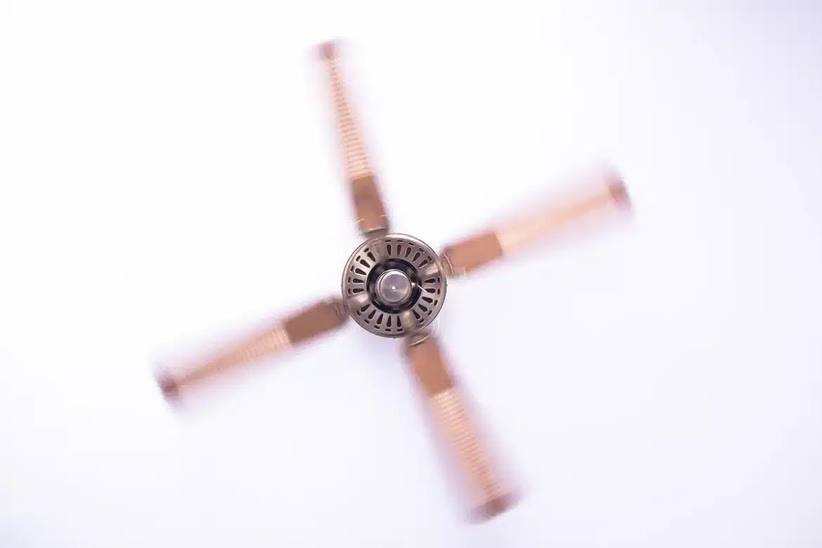Matériel de modification pour climatiseur mobile: gaine flexible, ruban d'aluminium et isolant