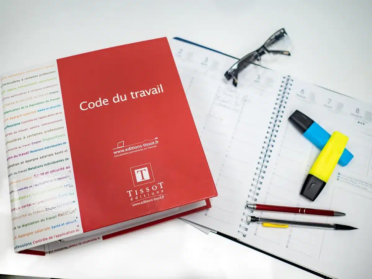 Documents et pictogrammes indiquant la conformité des emballages au contact alimentaire